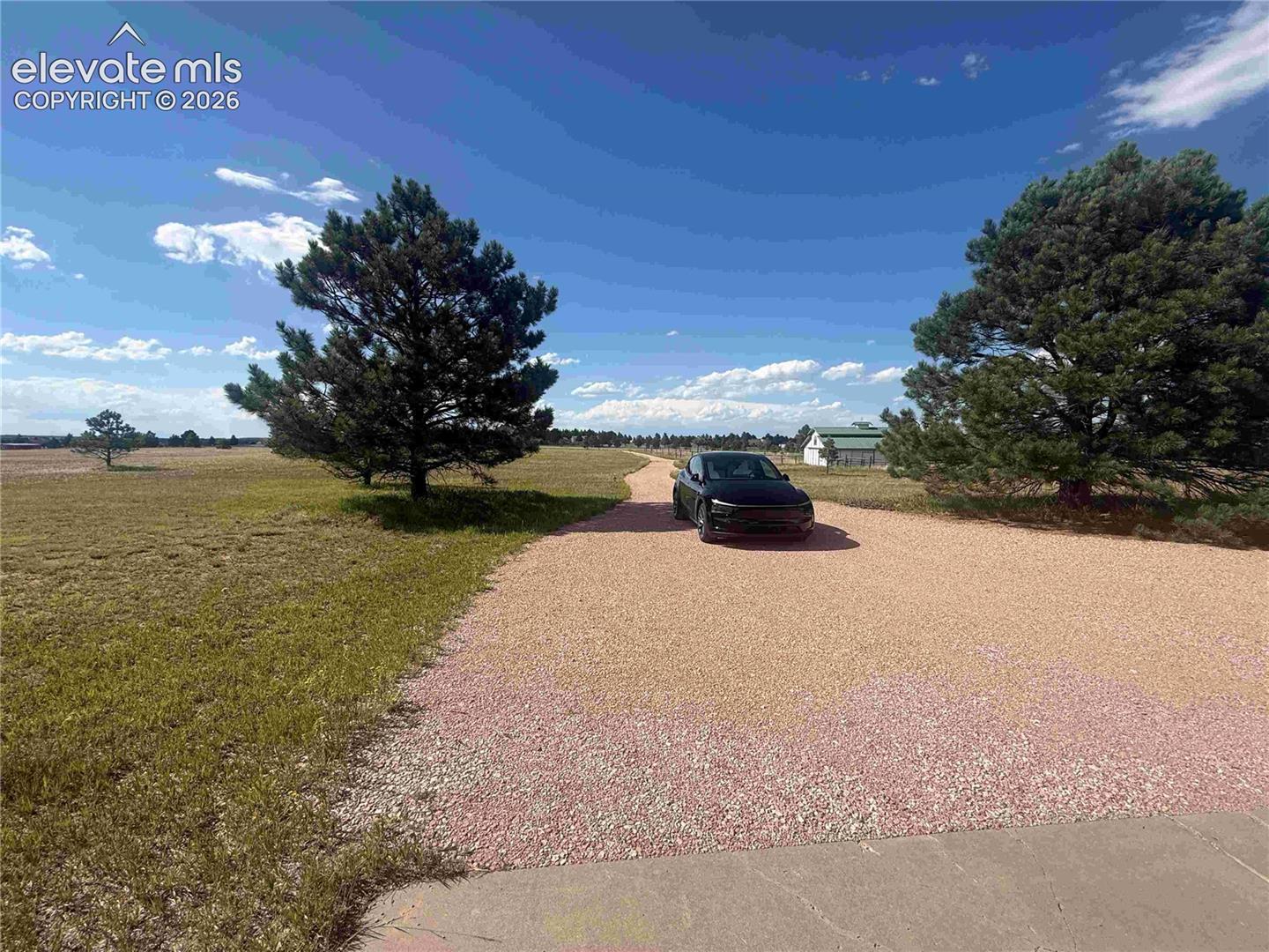Listing photo 14 for 18165 Pinon Park Road