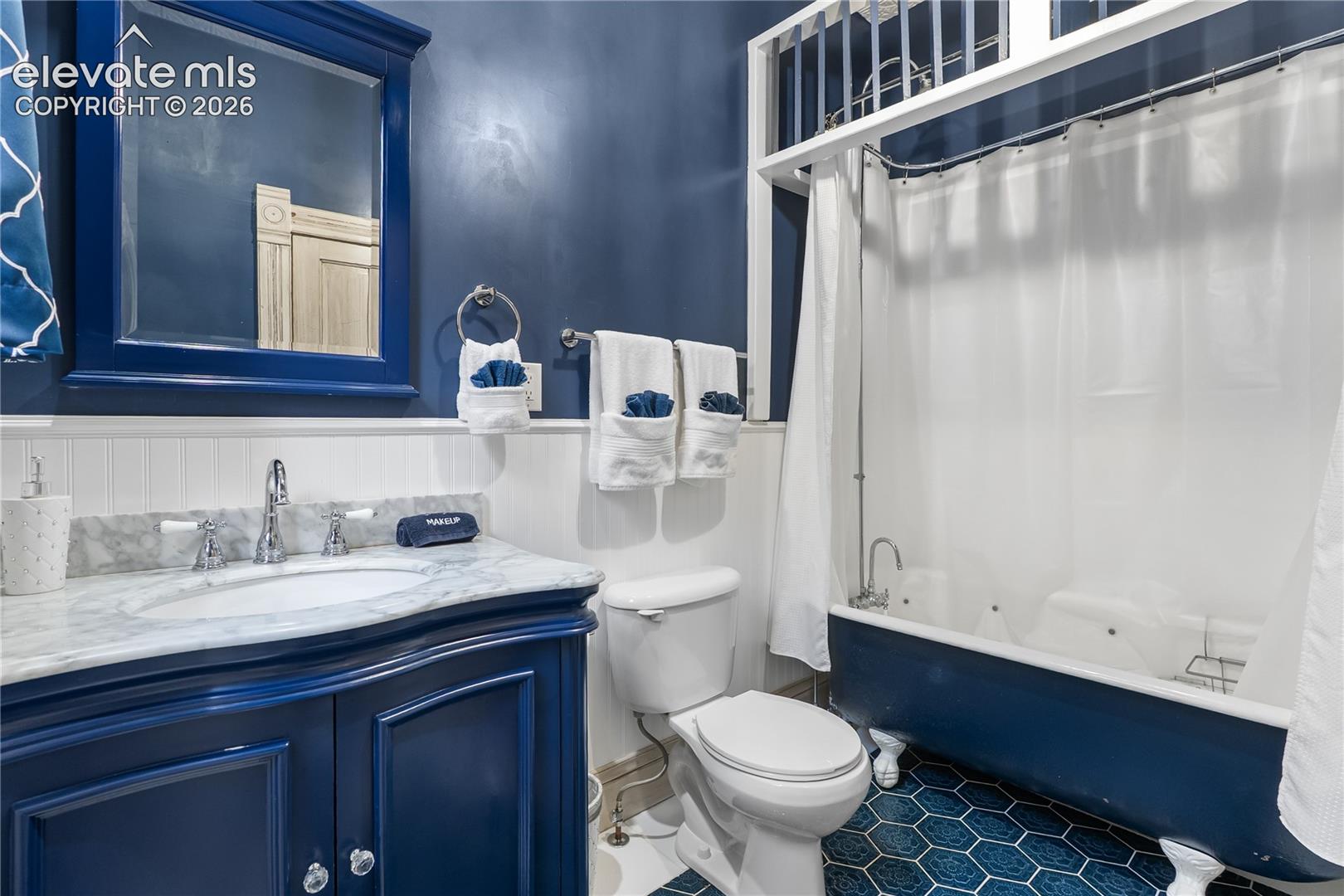 Listing photo 6 for 132 Hayden Street