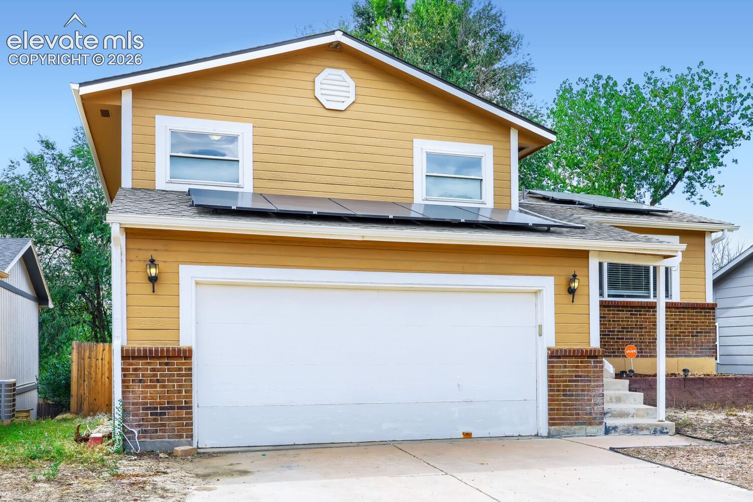 Listing photo 2 for 4474 Cassidy Street
