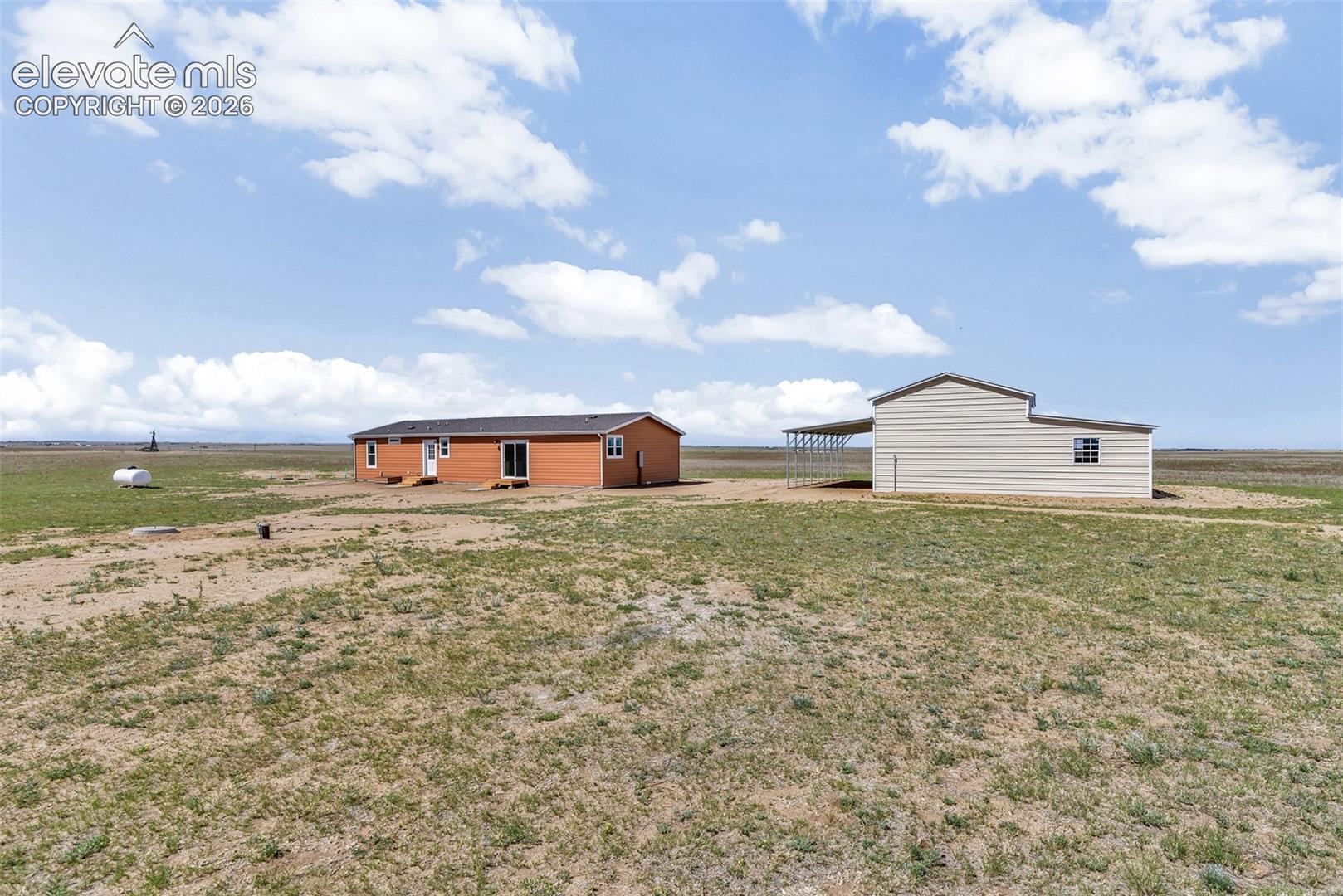 Listing photo 35 for 930 Awesome View