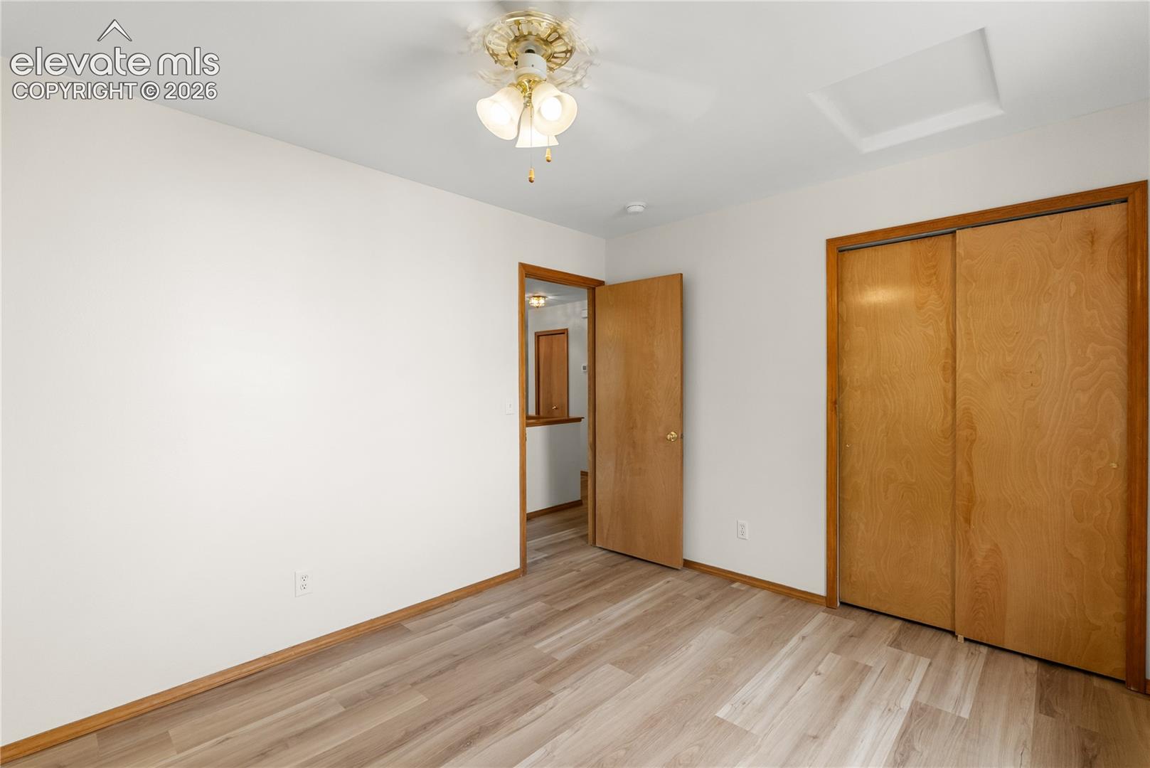 Listing photo 18 for 890 N Candlestar Loop