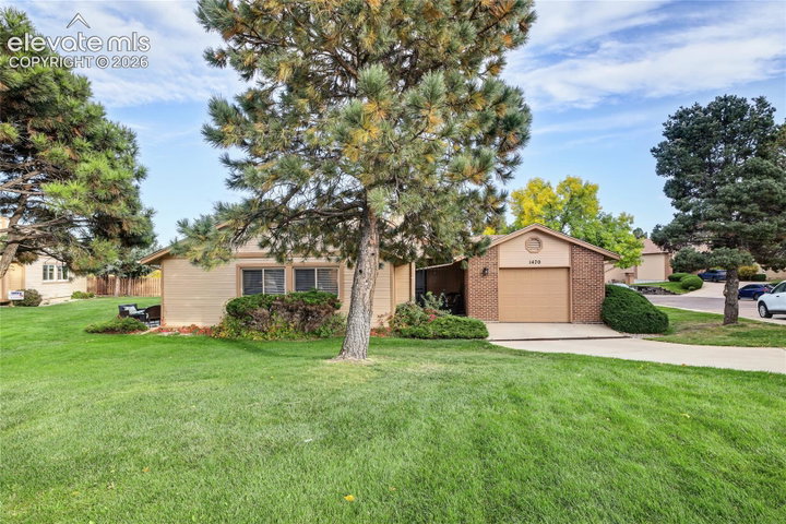 1470 Vondelpark Drive — listing photo