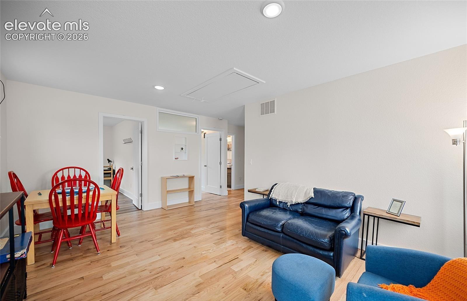Listing photo 26 for 1007 E Boulder Street