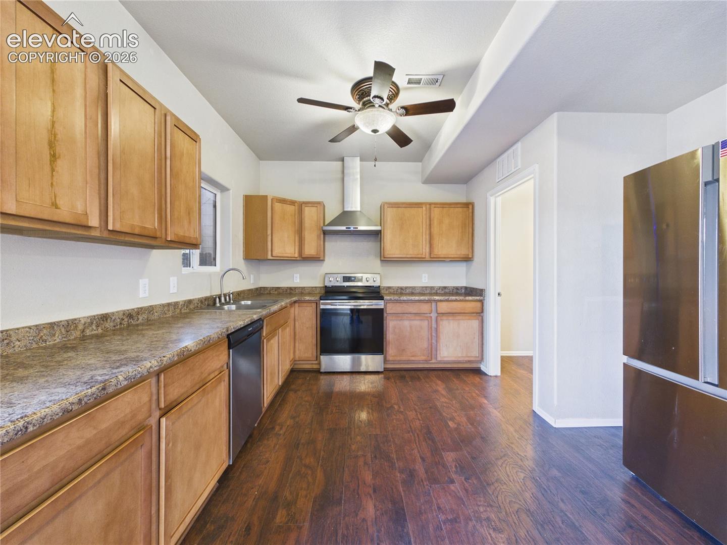 Listing photo 8 for 5101 Goldking Road