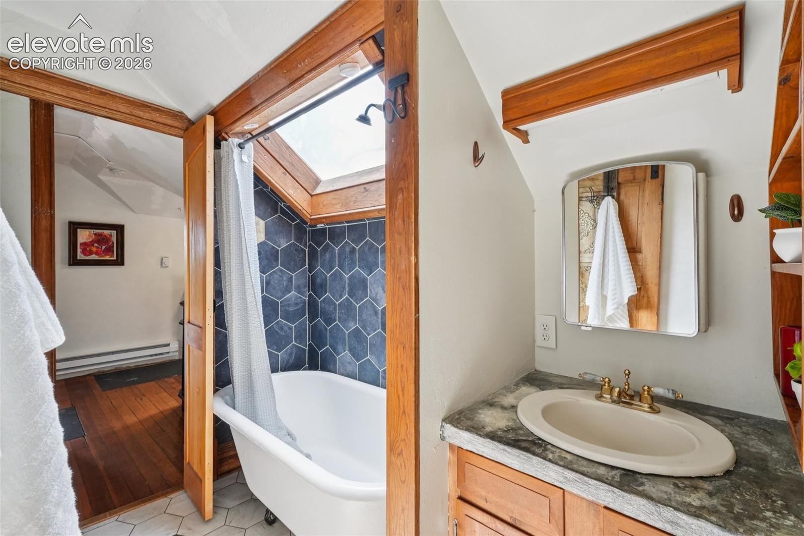Listing photo 38 for 708 Cooper Avenue
