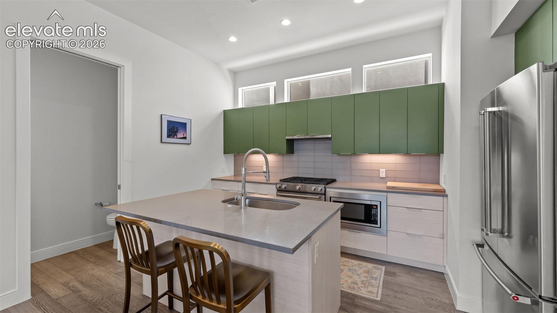 Listing photo 10 for 2418 Eliot Street