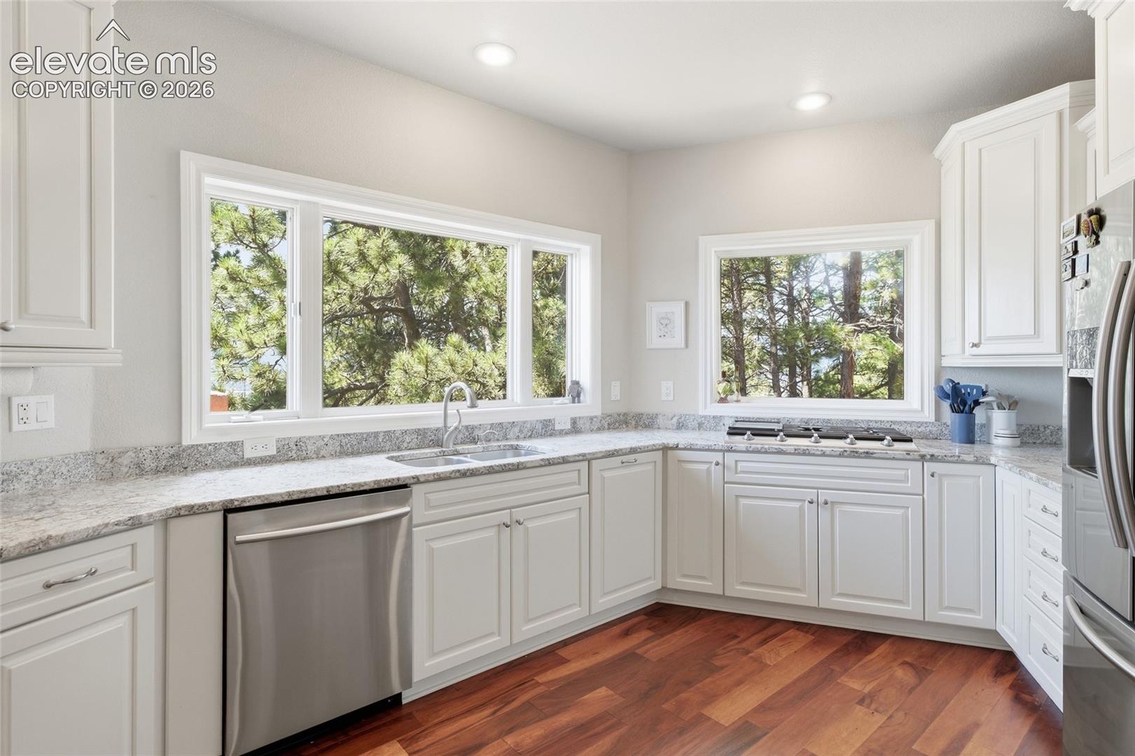 Listing photo 13 for 17215 Fairplay Drive
