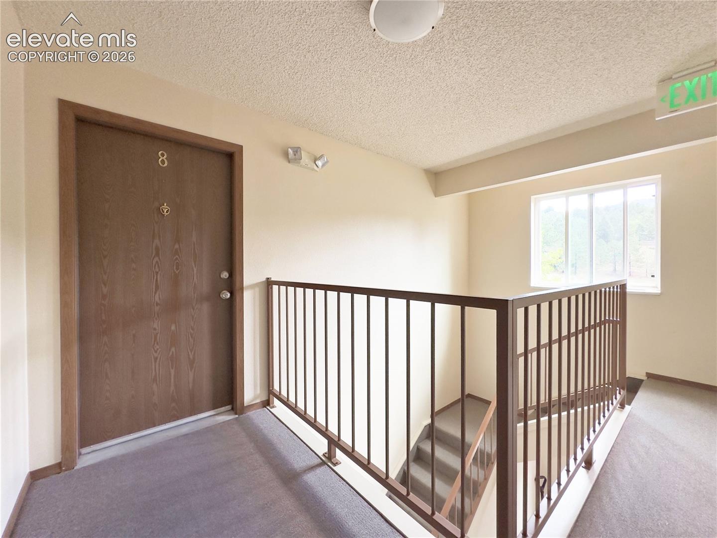 Listing photo 2 for 380 Paradise Circle A8