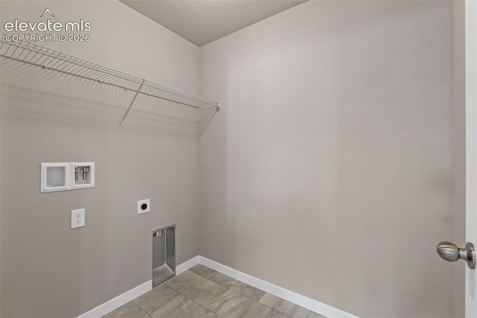 Listing photo 25 for 4536 Hawk Haven View