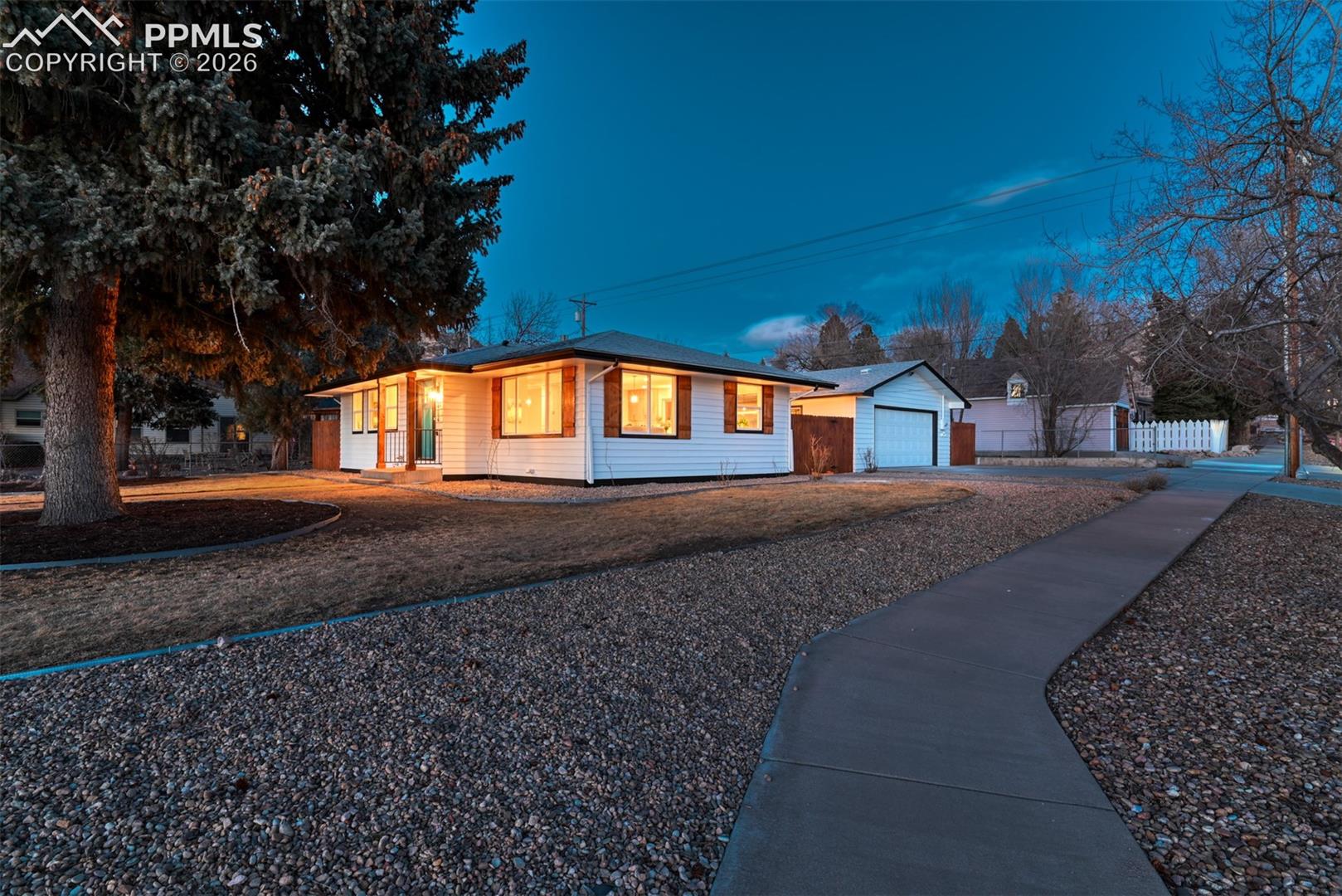 Listing photo 35 for 404 Front Street