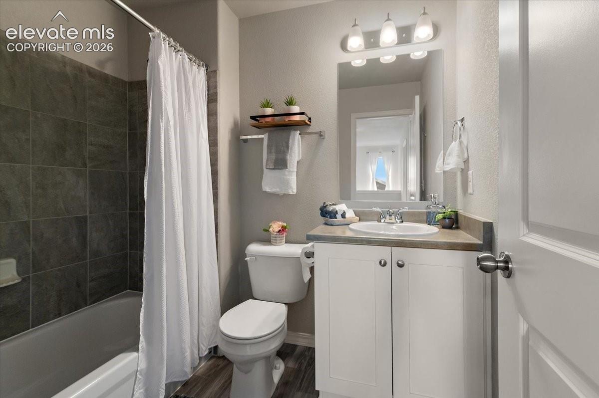 Listing photo 25 for 833 Grissom Drive