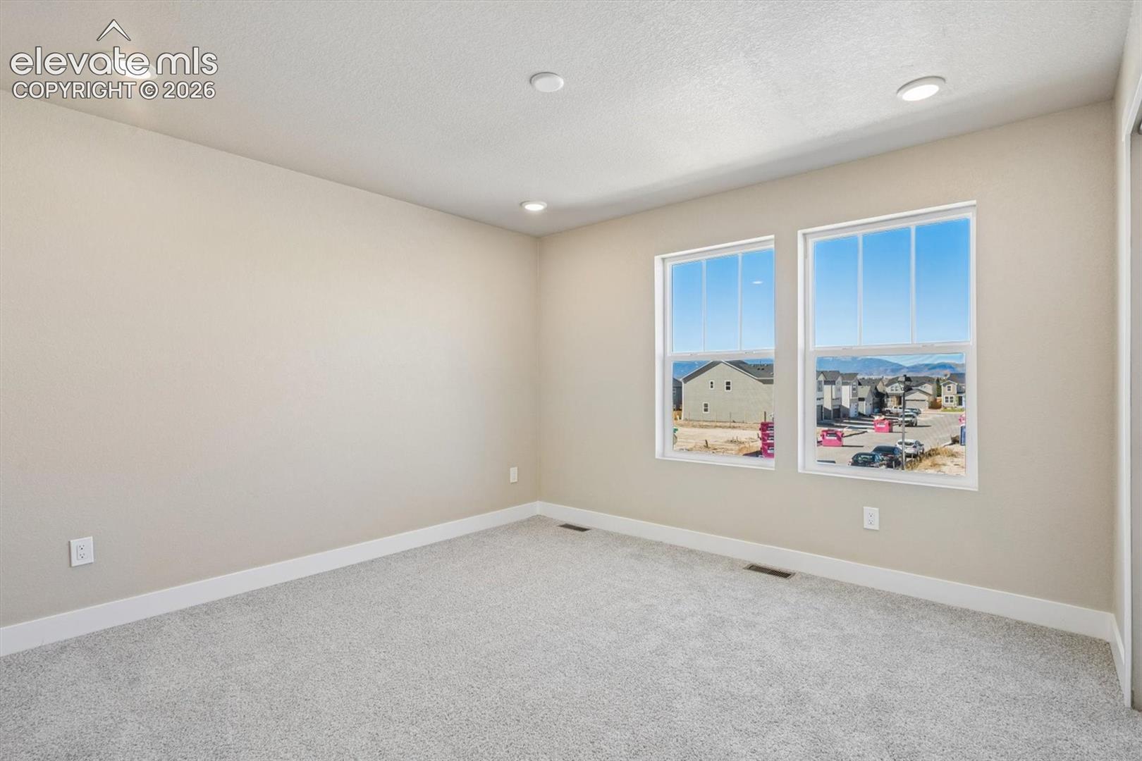 Listing photo 18 for 7907 Grey Bark Way