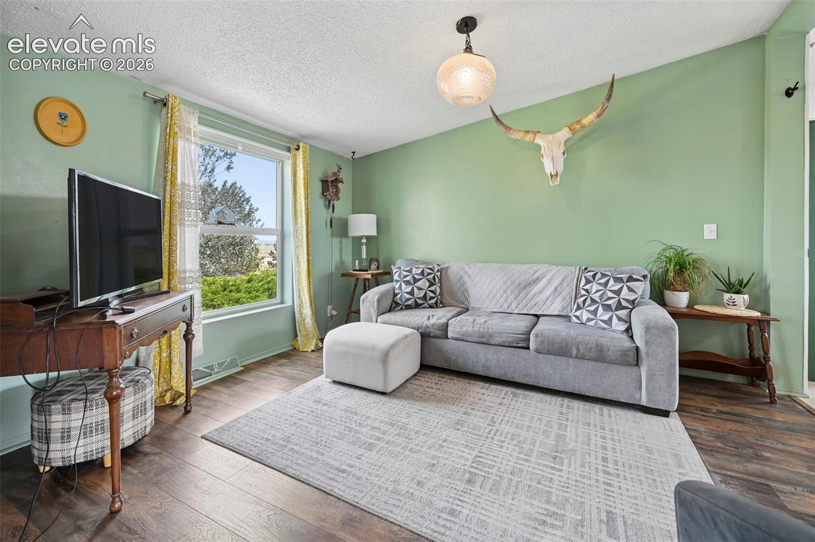 Listing photo 16 for 1350 Antelope Drive