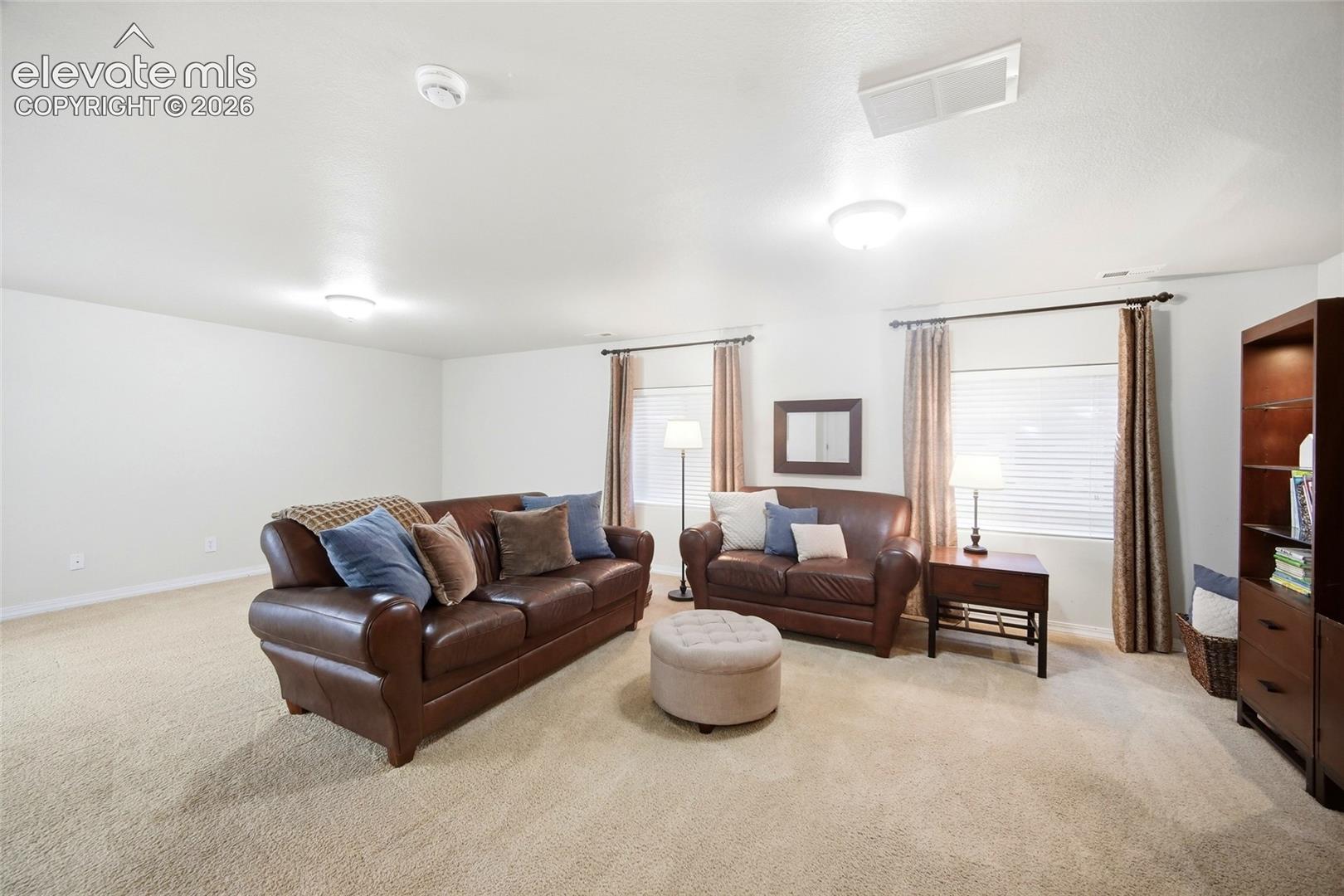 Listing photo 31 for 209 Avocet Loop
