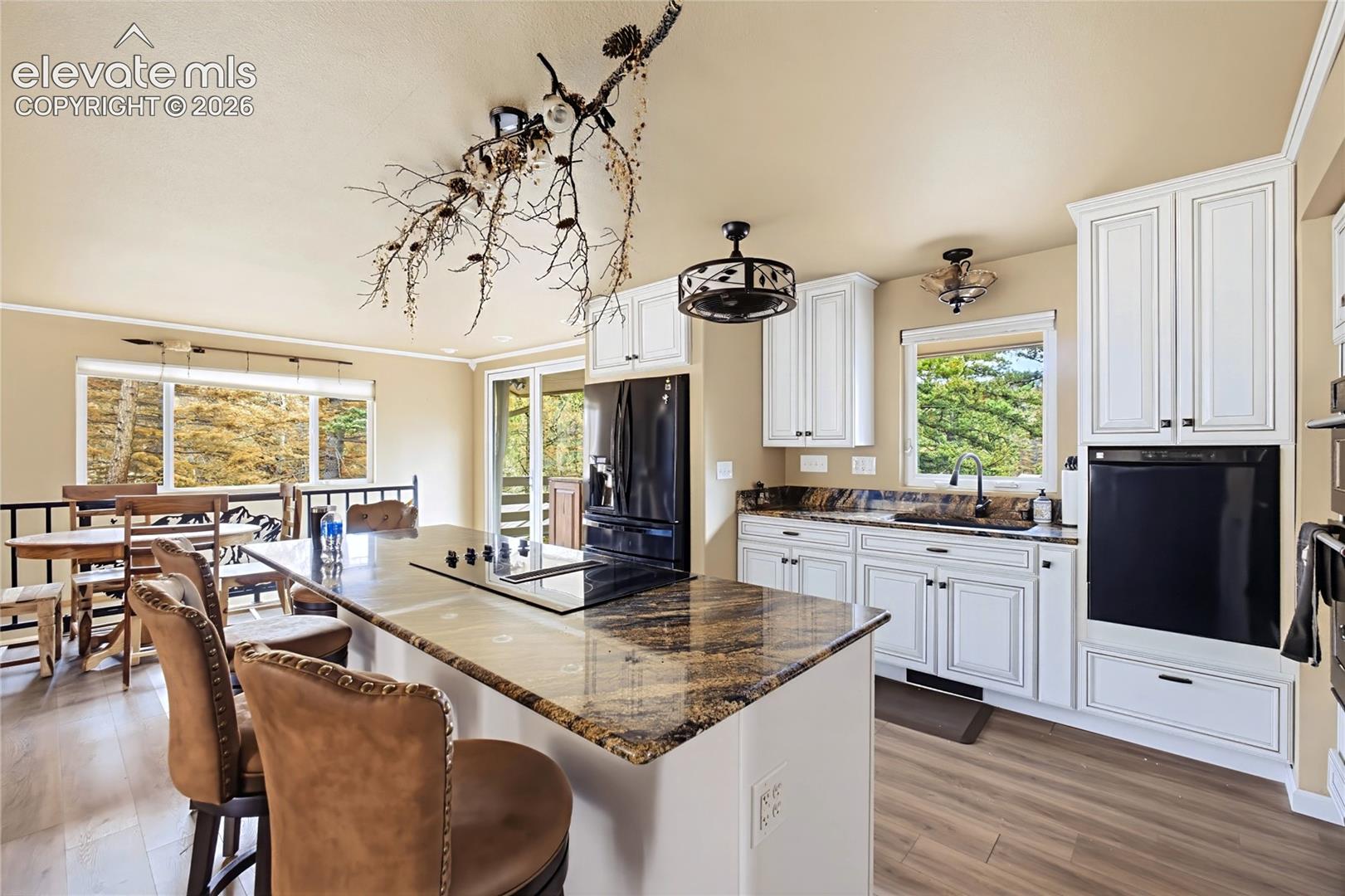 Listing photo 10 for 110 St Charles Drive