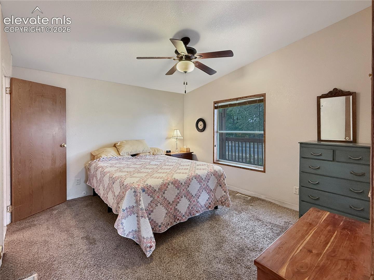 Listing photo 21 for 2620 Lowell Avenue