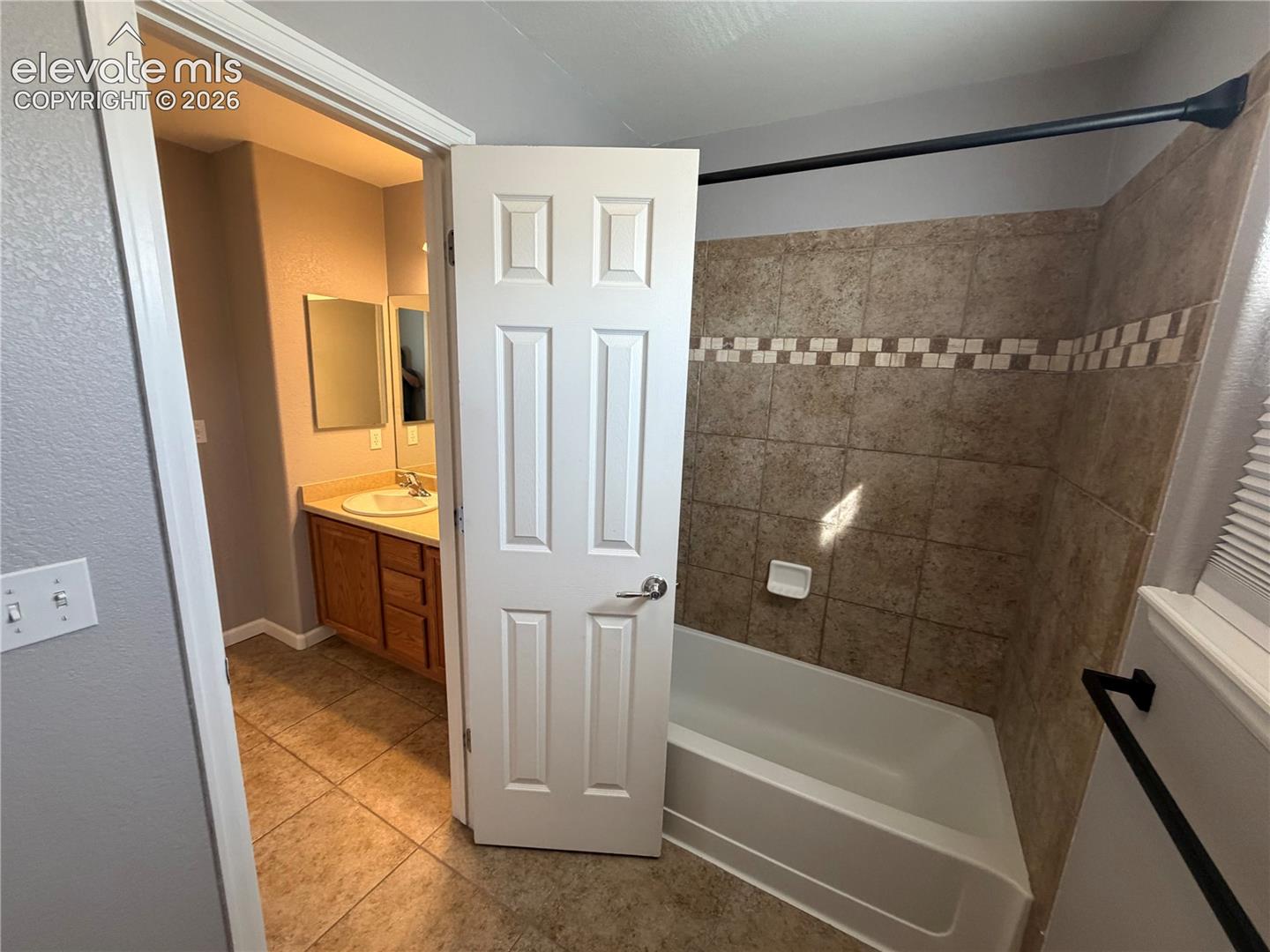 Listing photo 9 for 1287 Walters Point