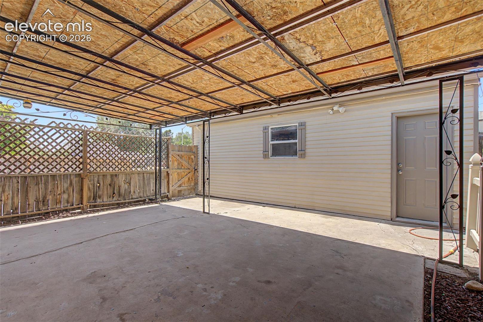 Listing photo 37 for 2 Arlen Street