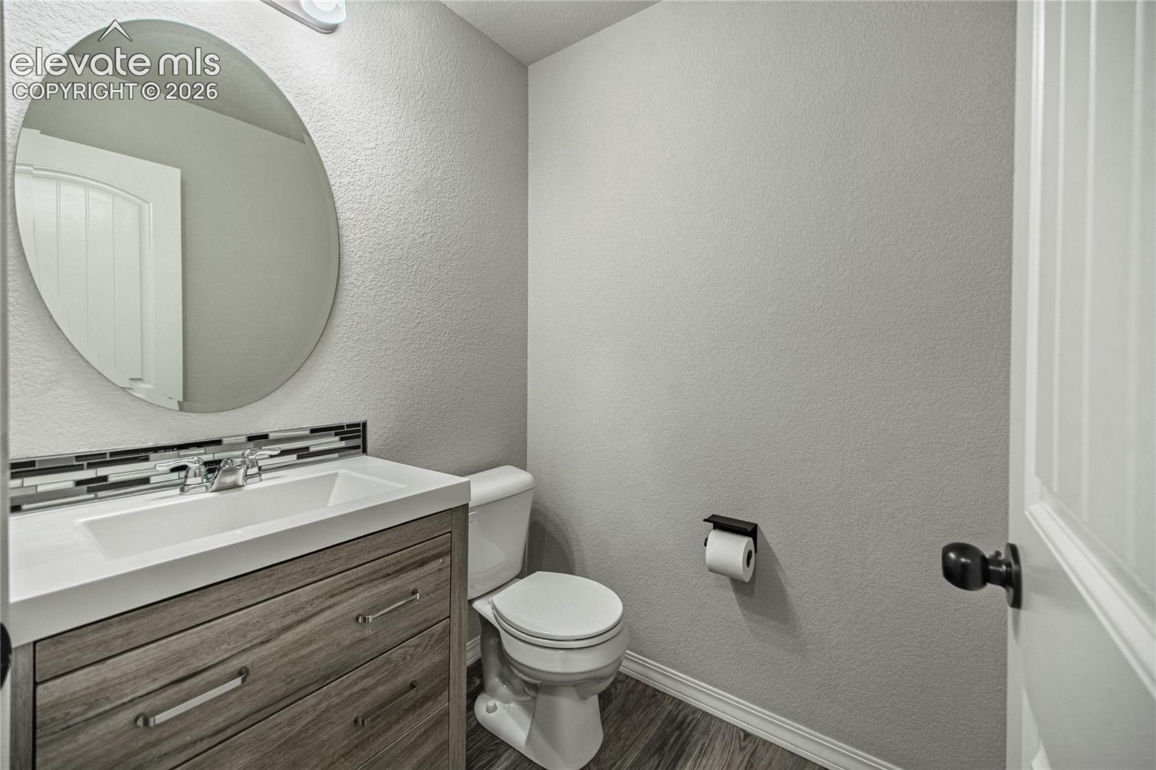 Listing photo 15 for 7714 Cruzer Heights