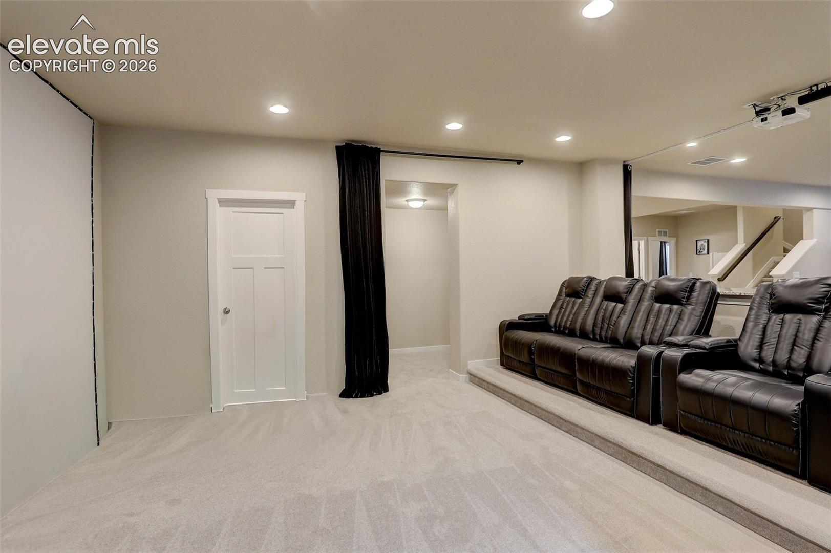 Listing photo 14 for 10877 Rolling Mesa Drive