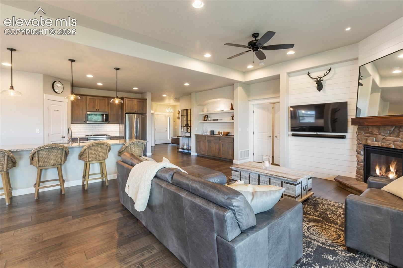Listing photo 9 for 1110 Highlands Court