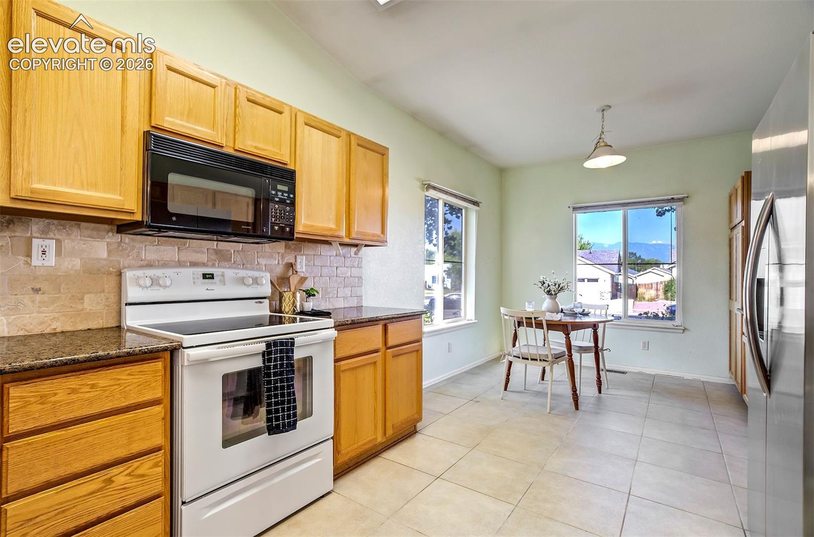 Listing photo 10 for 625 Golden Eagle Drive