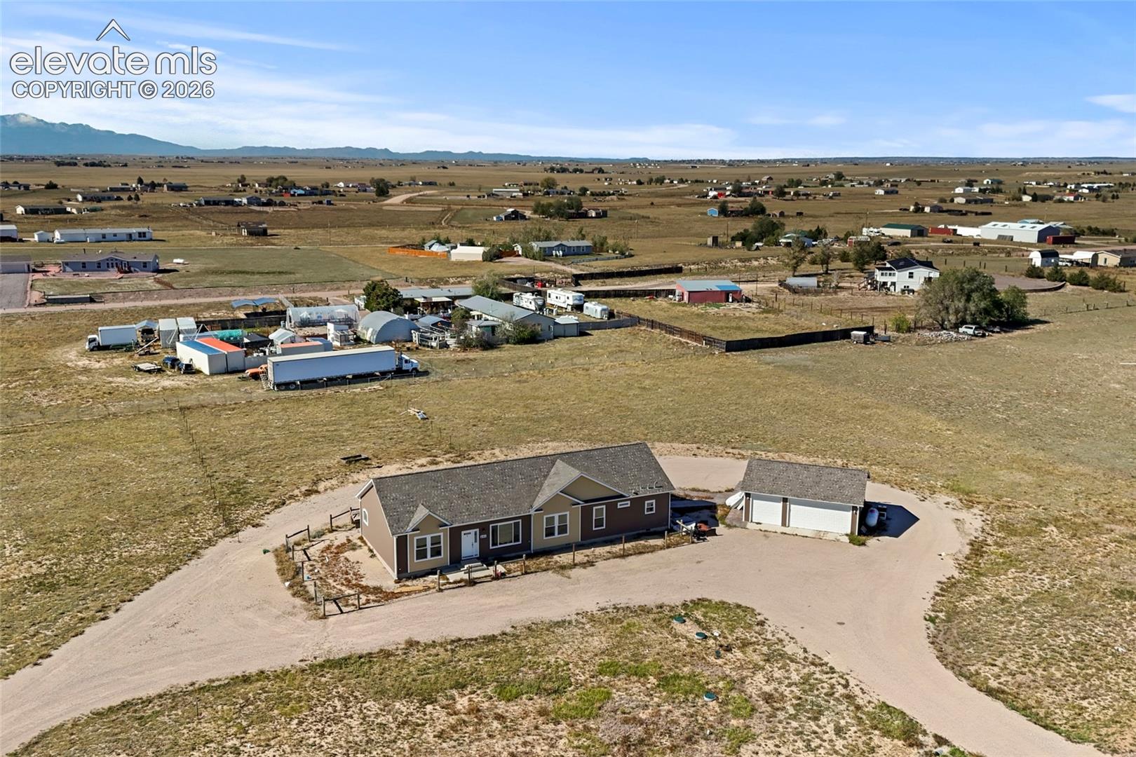 Listing photo 5 for 842 Spotted Owl Way