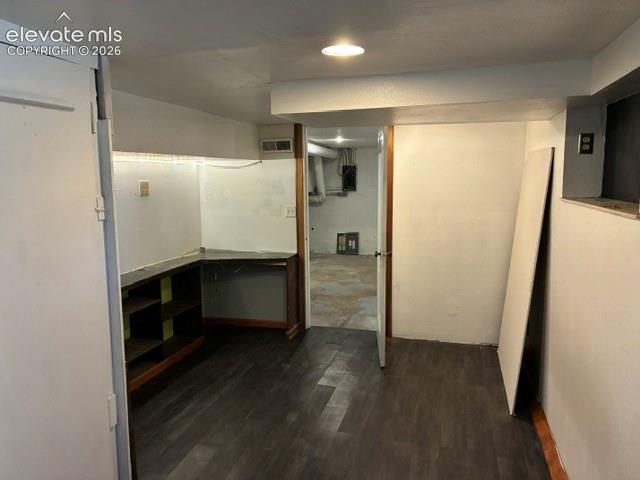 Listing photo 14 for 815 Bragdon Avenue