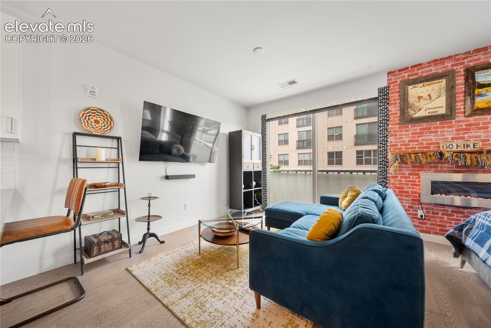 Listing photo 7 for 1898 S Bannock Street 202