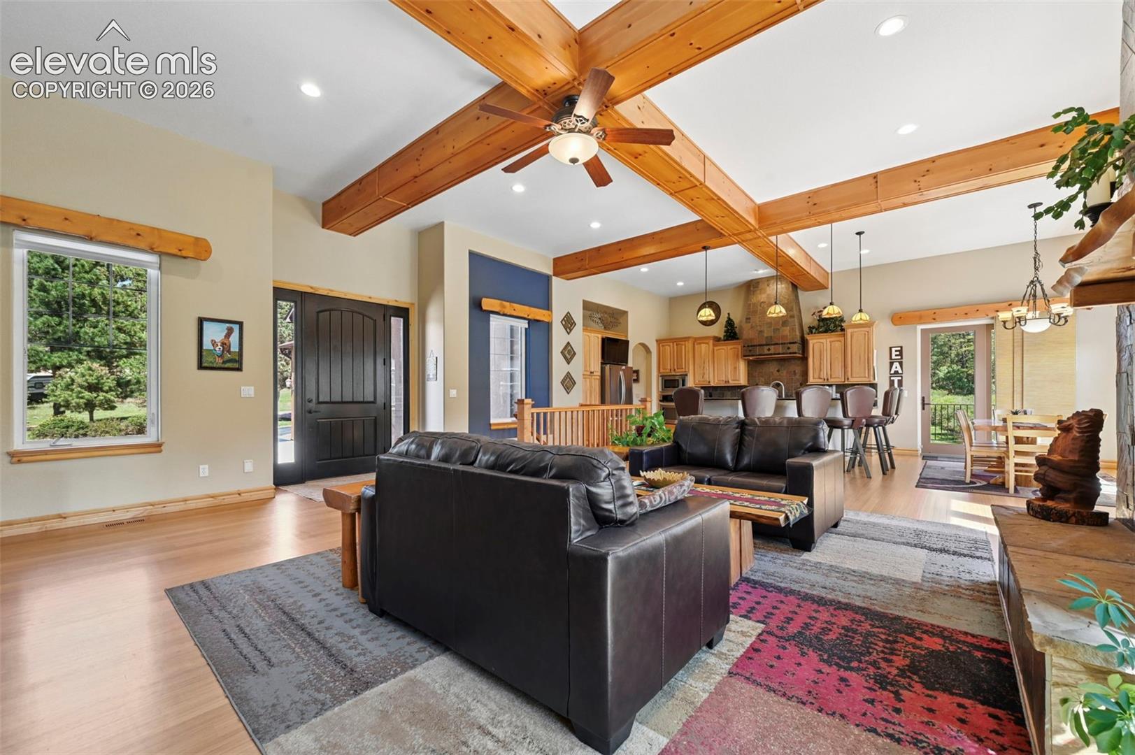 Listing photo 8 for 335 West Way