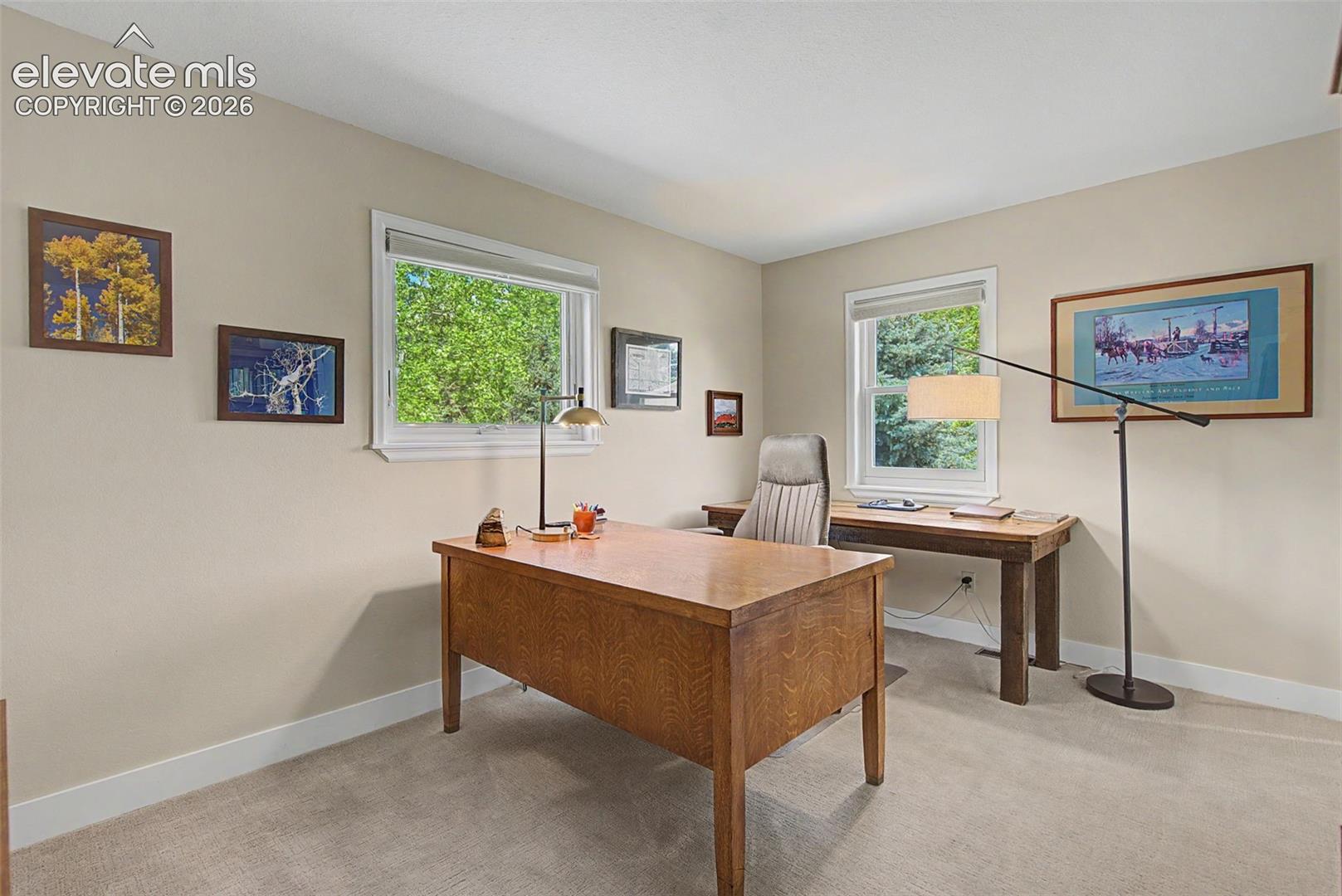 Listing photo 30 for 216 W Cheyenne Mountain Boulevard