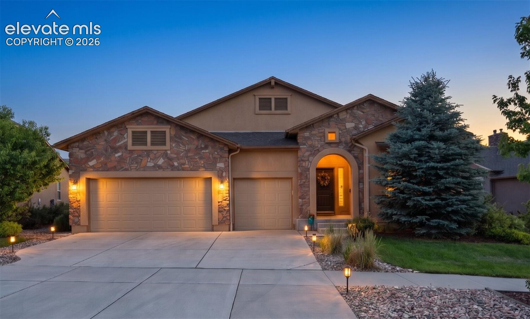 Listing photo 3 for 1168 Old North Gate Road