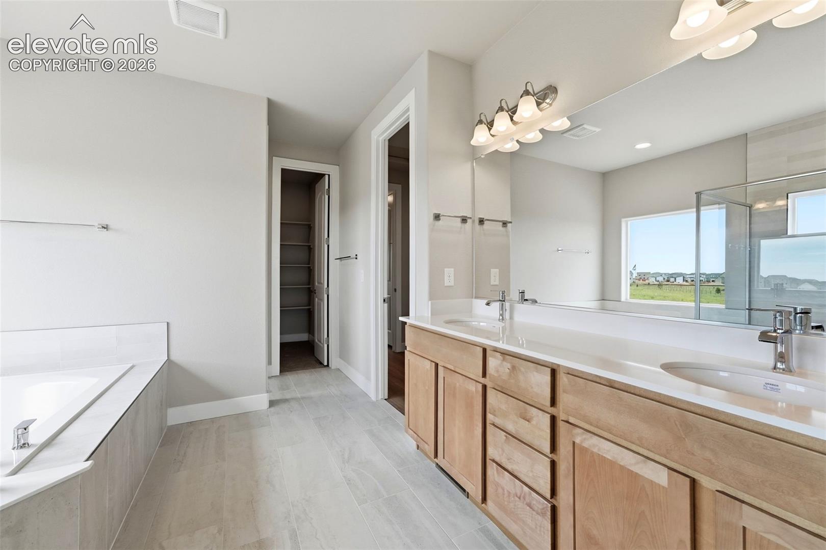 Listing photo 26 for 13513 Crooked Hill Drive
