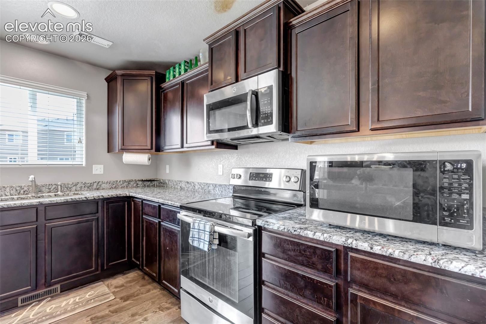 Listing photo 29 for 7548 Benecia Drive
