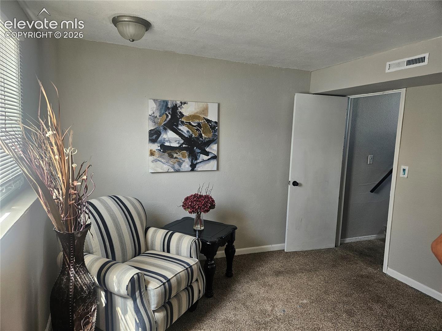 Listing photo 11 for 54 Bridle Trail