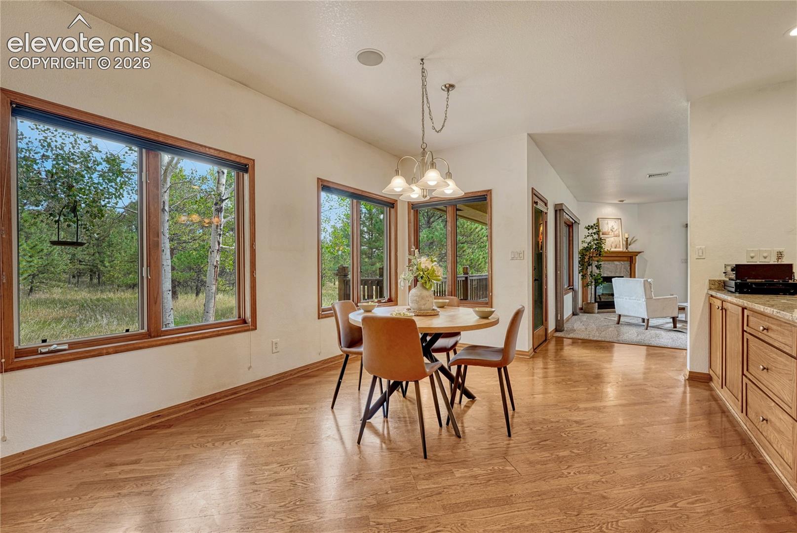 Listing photo 22 for 19435 Sherwood Trail