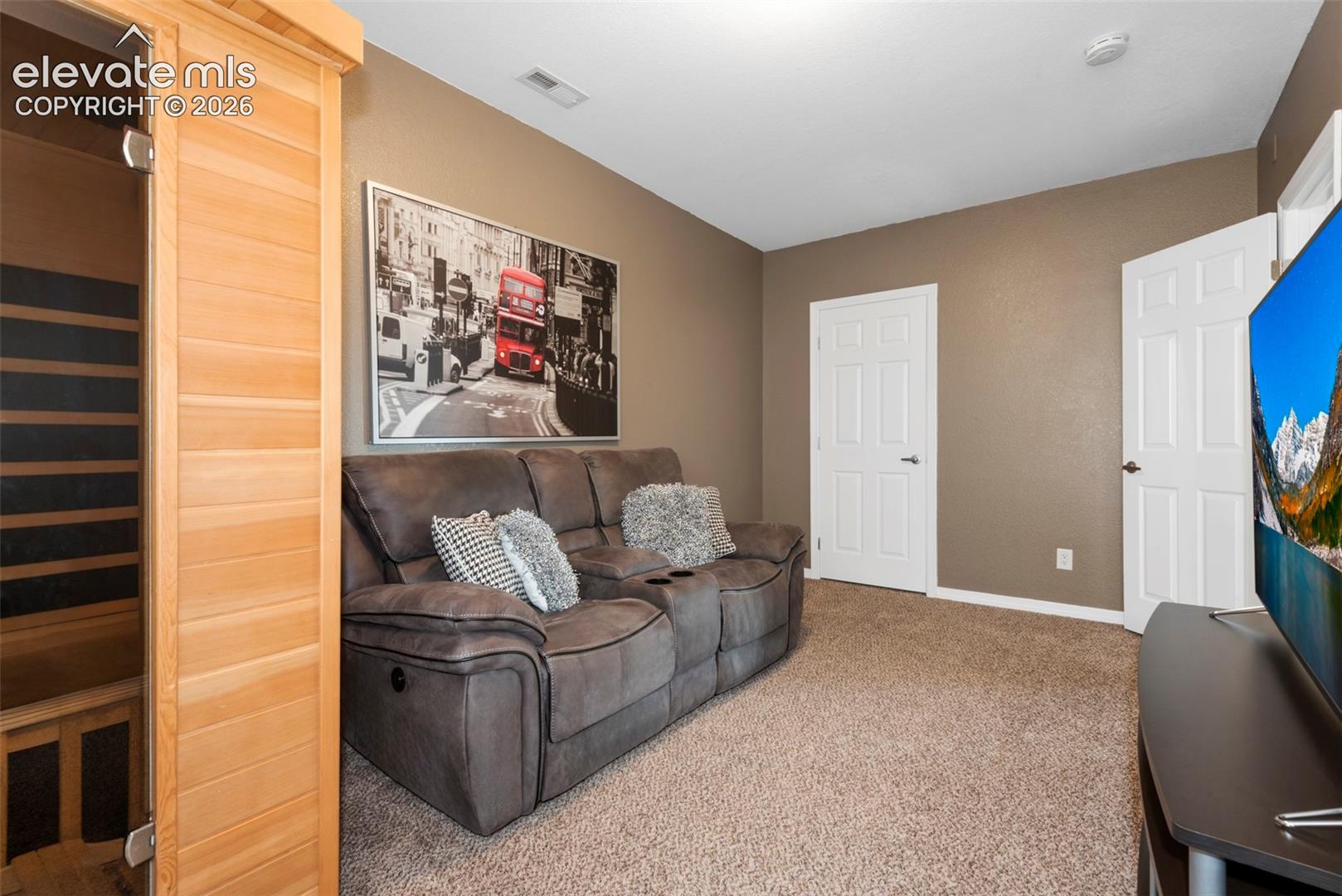 Listing photo 32 for 11803 Shadow Creek Court