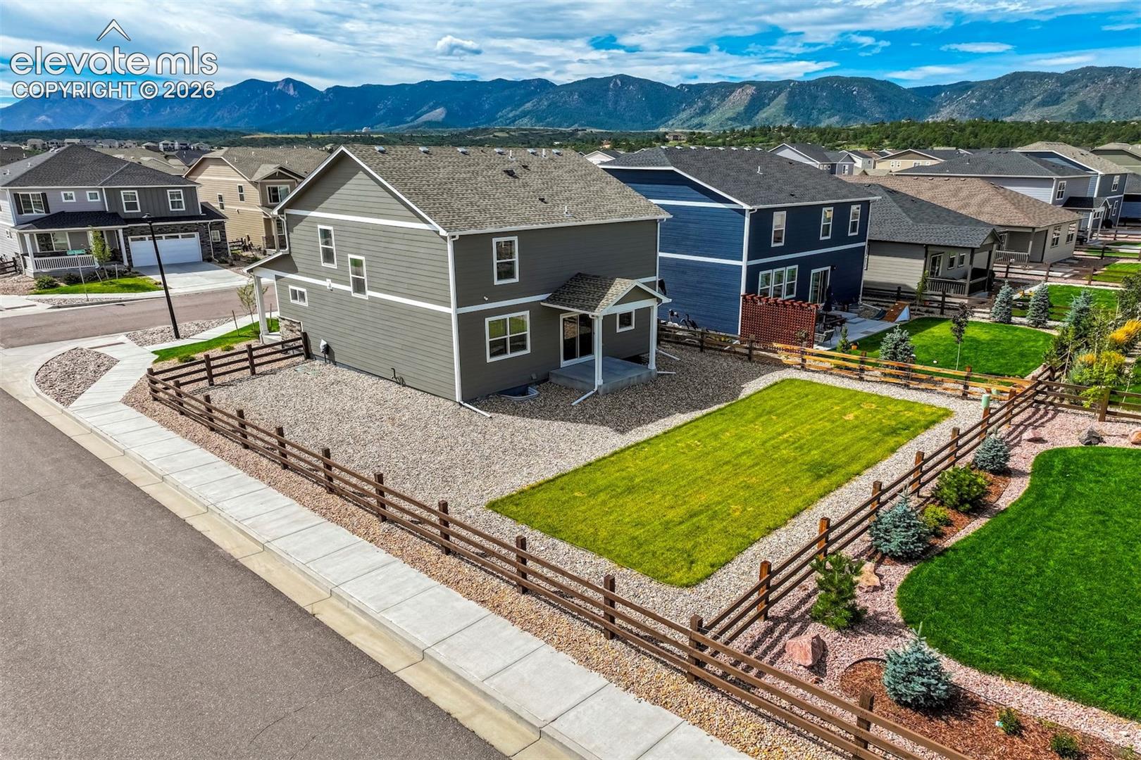 Listing photo 47 for 2110 Indian Balsam Drive