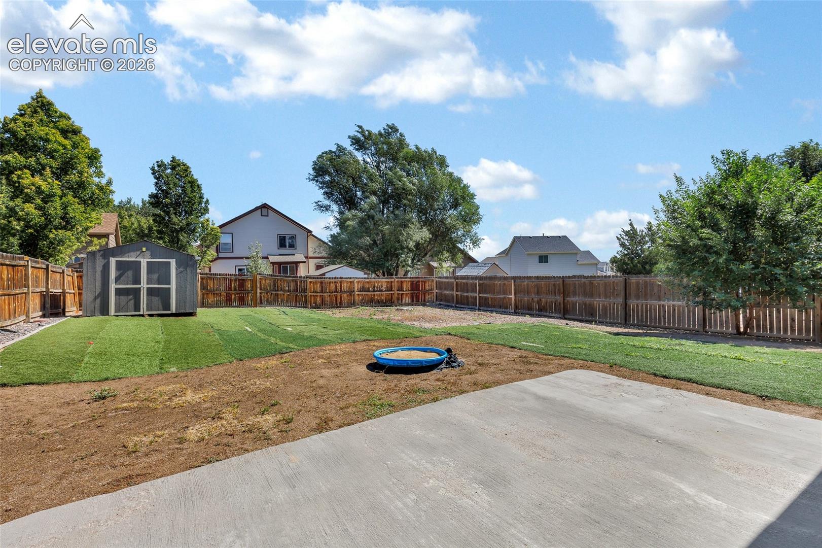 Listing photo 29 for 848 Regent Court