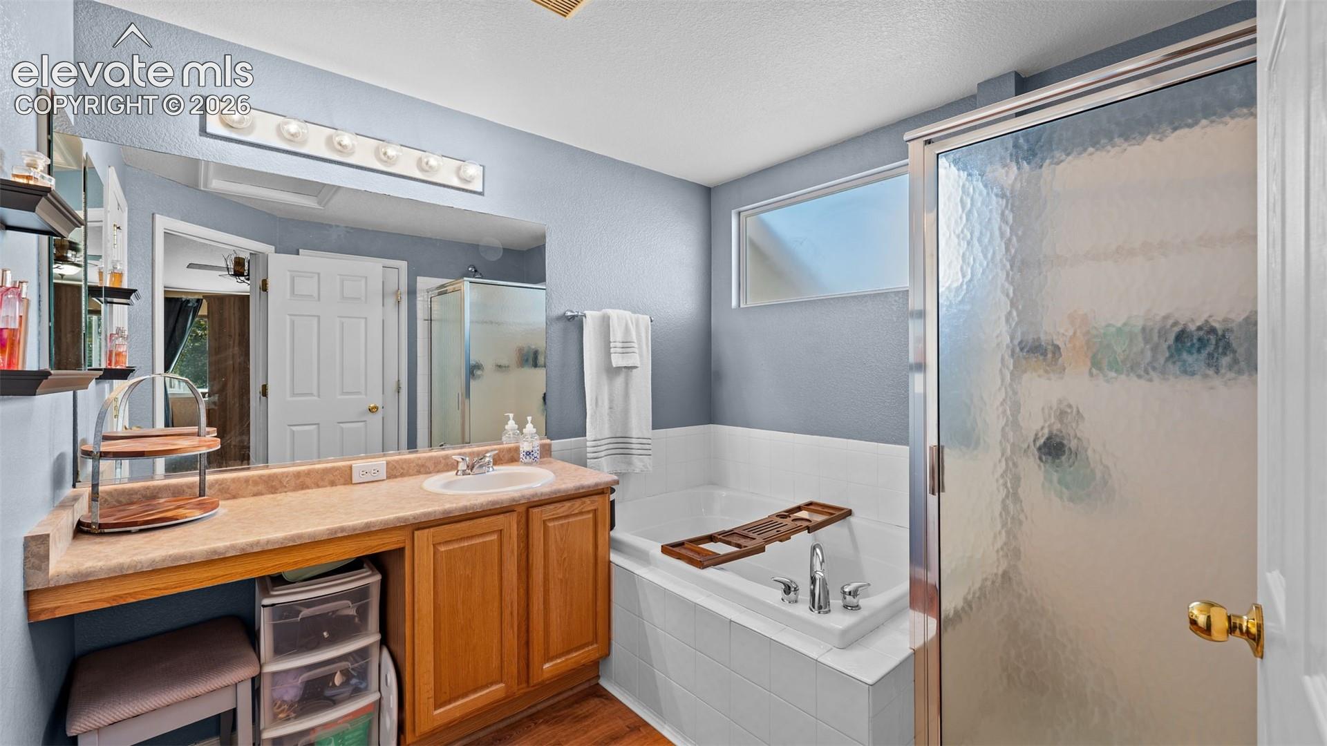Listing photo 21 for 6544 Cabana Circle