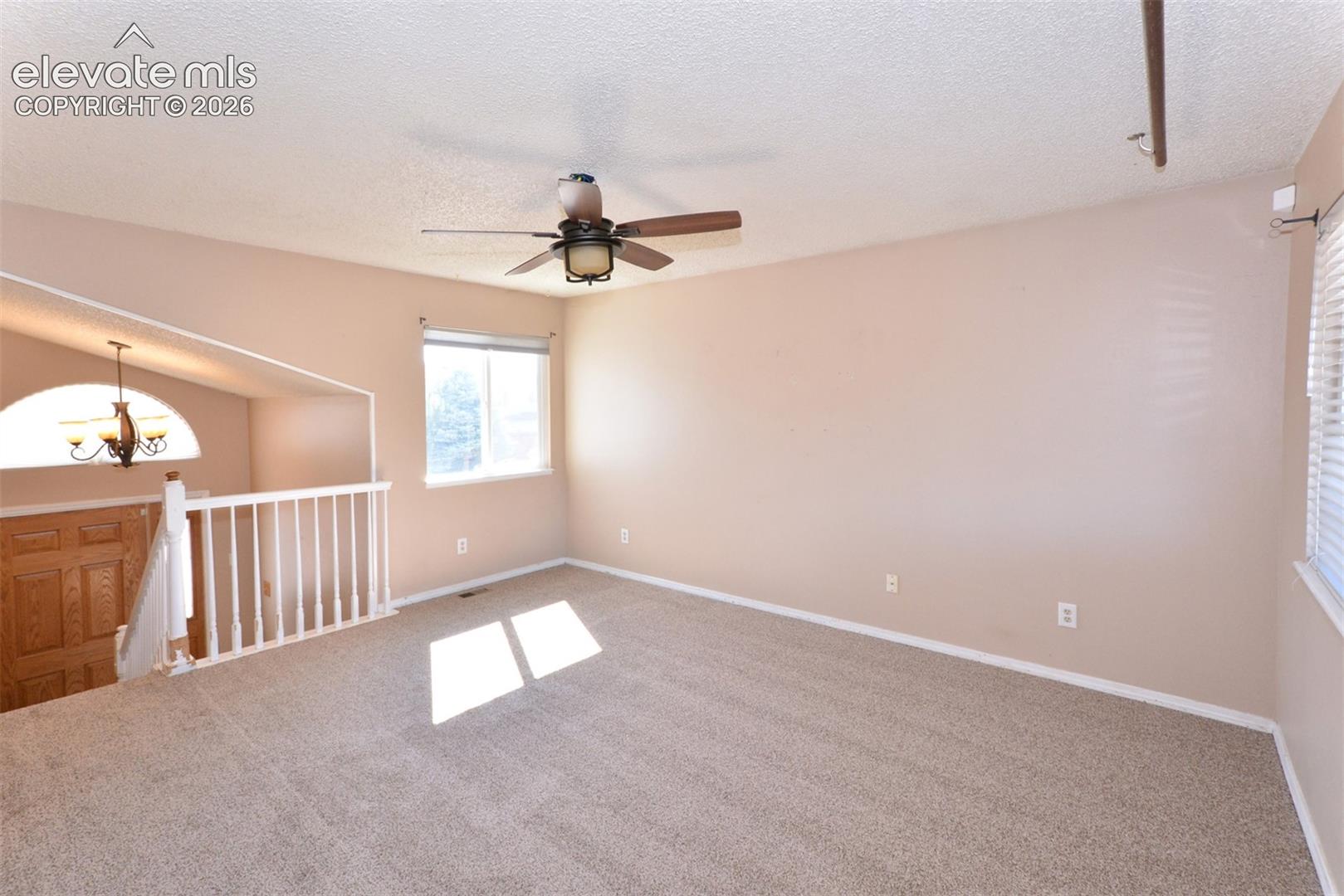 Listing photo 3 for 2040 Fairweather Way