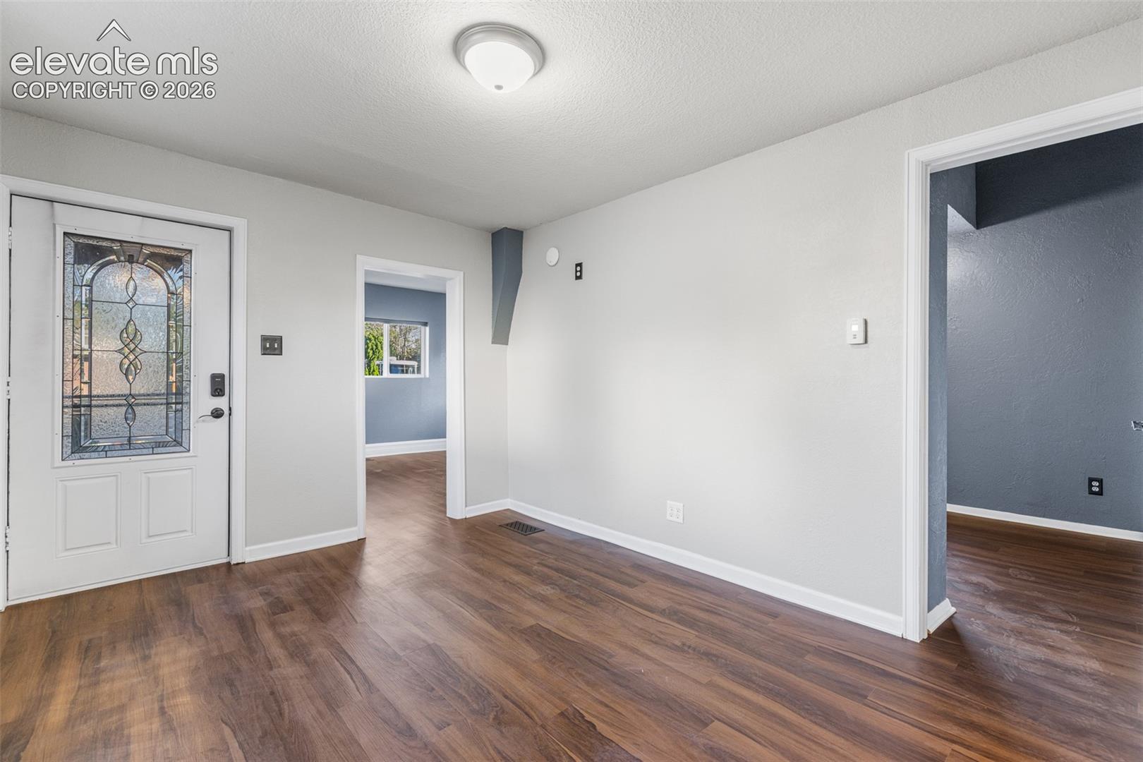 Listing photo 7 for 1118 Arroyo Avenue