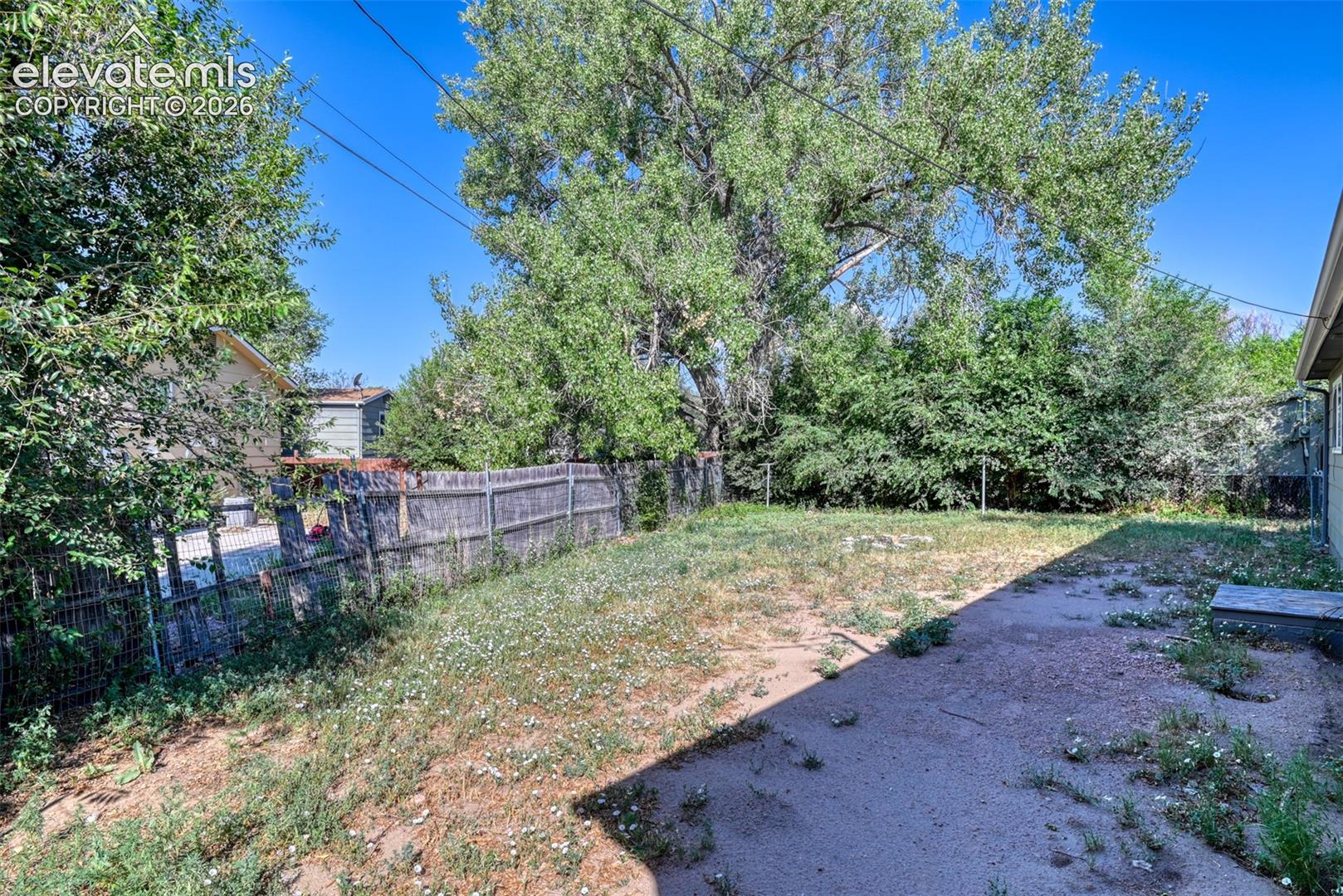 Listing photo 32 for 1810 Bonita Drive