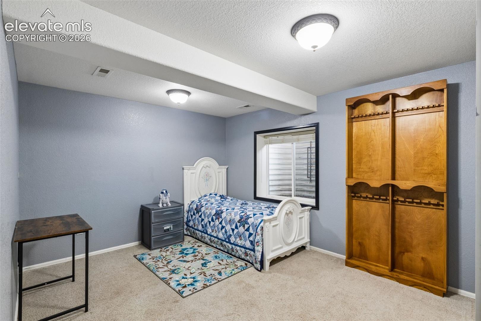 Listing photo 29 for 703 N Canvas Drive