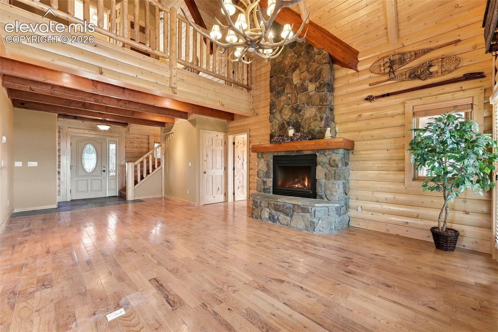 Listing photo 3 for 2362 Black Fawn Lane