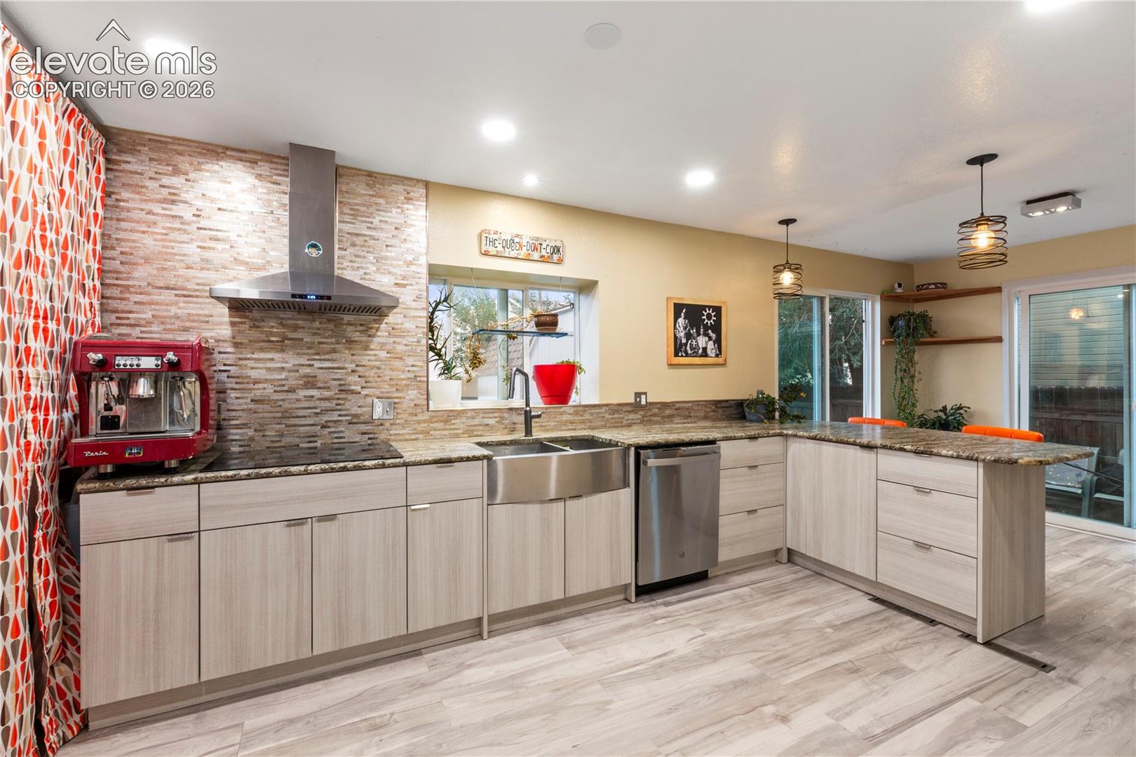 Listing photo 8 for 4315 Archwood Drive