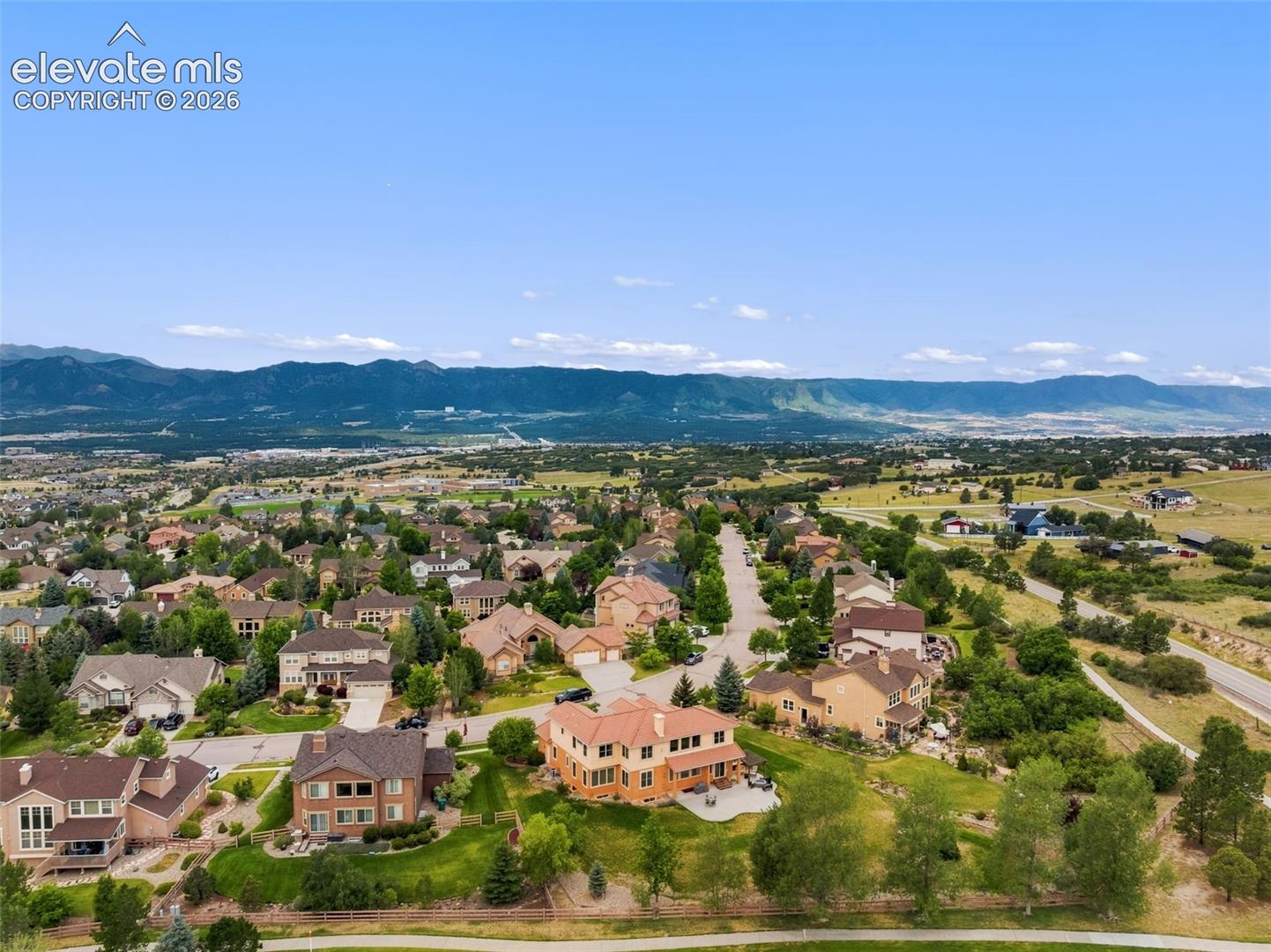 Listing photo 5 for 2114 Diamond Creek Drive