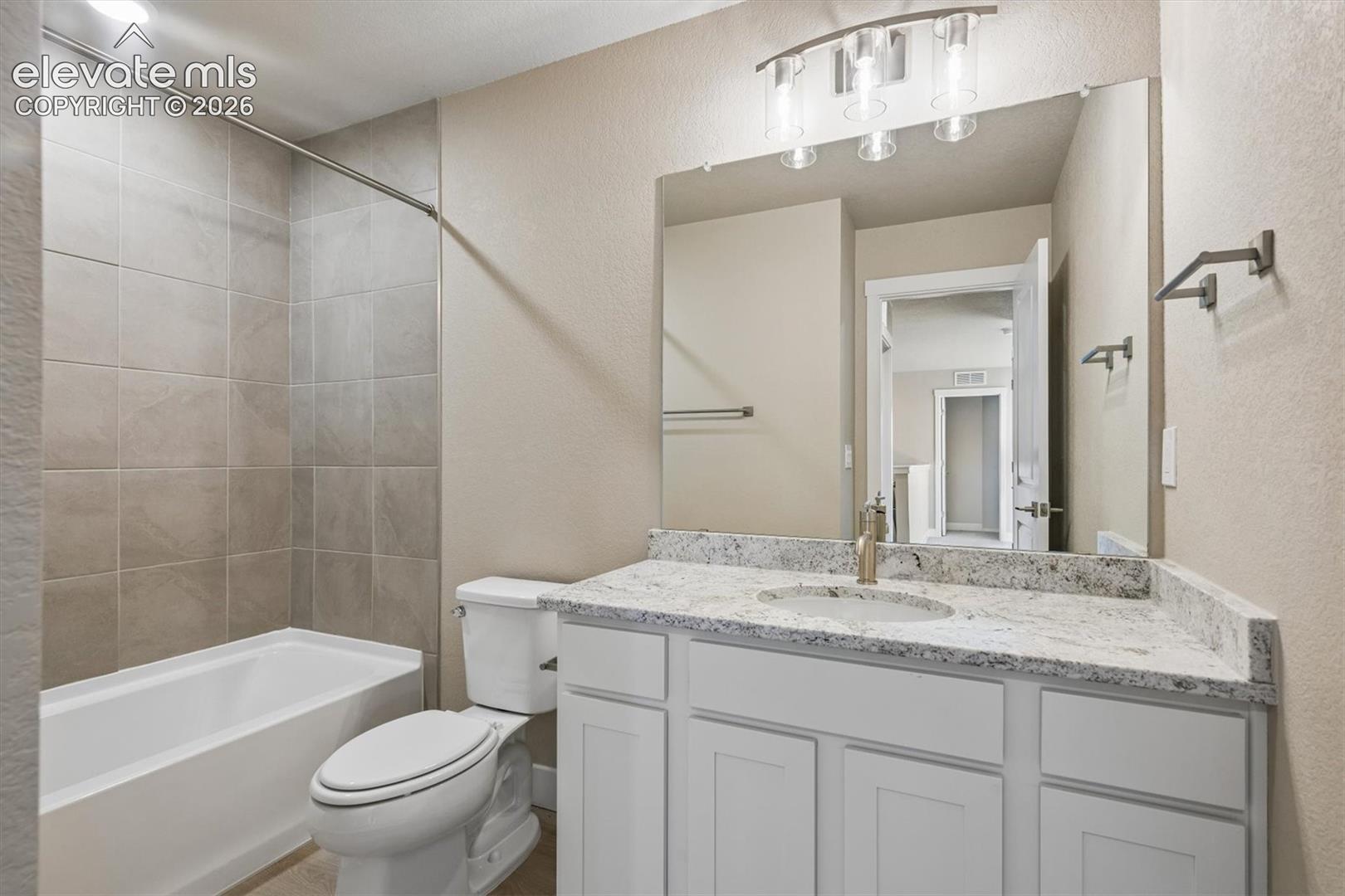 Listing photo 20 for 7907 Grey Bark Way