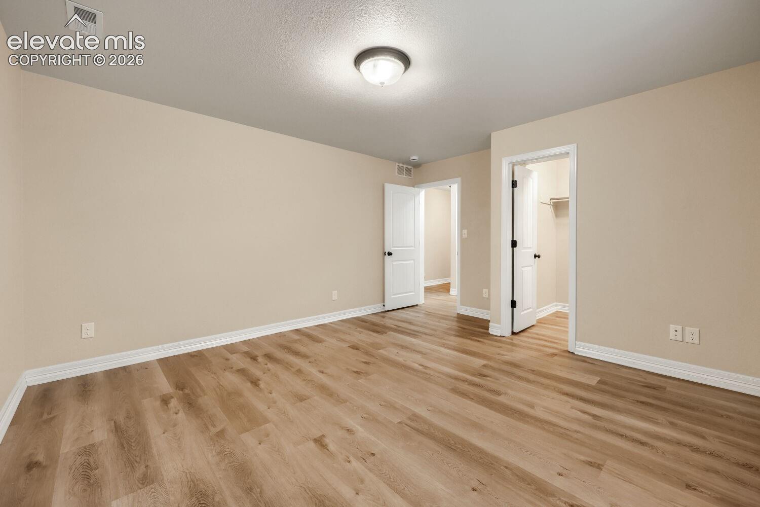 Listing photo 24 for 7917 Mount Huron Trail
