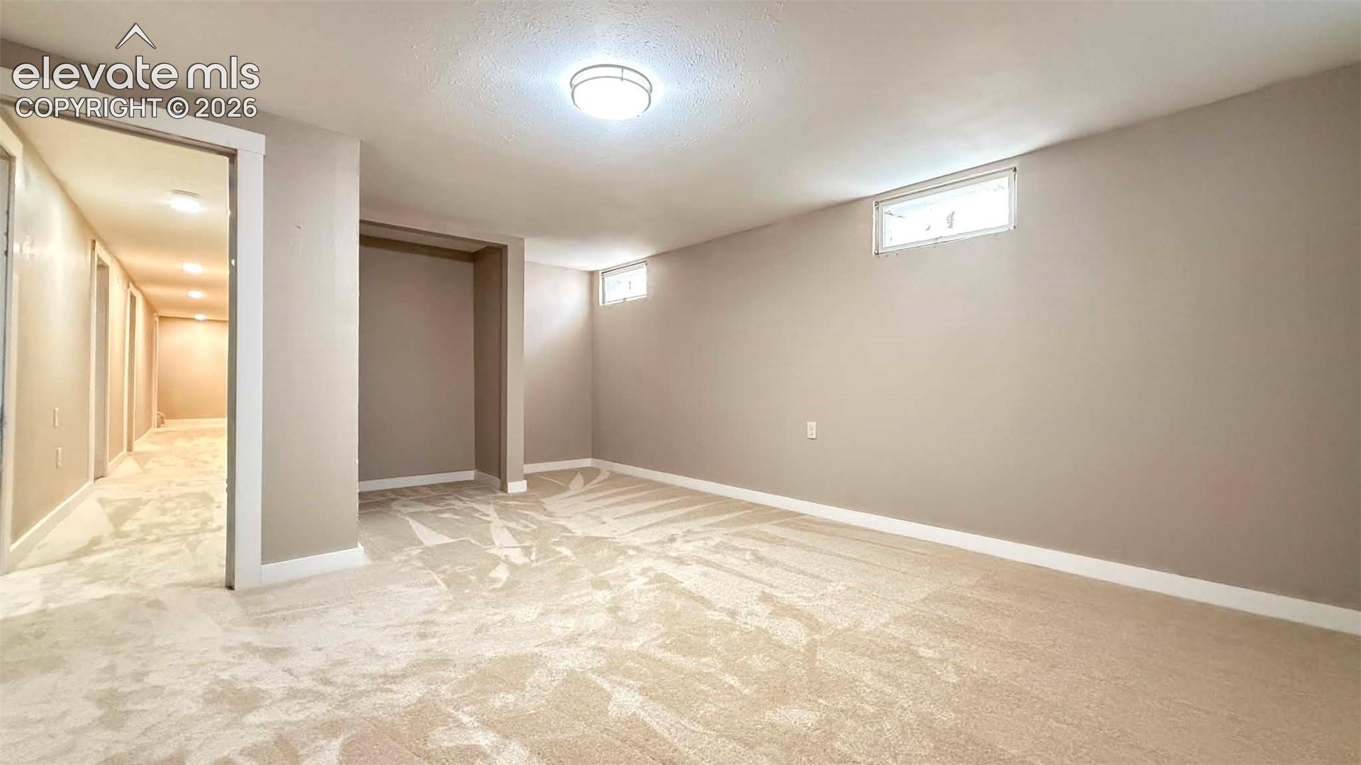 Listing photo 17 for 408 W Beatty Avenue